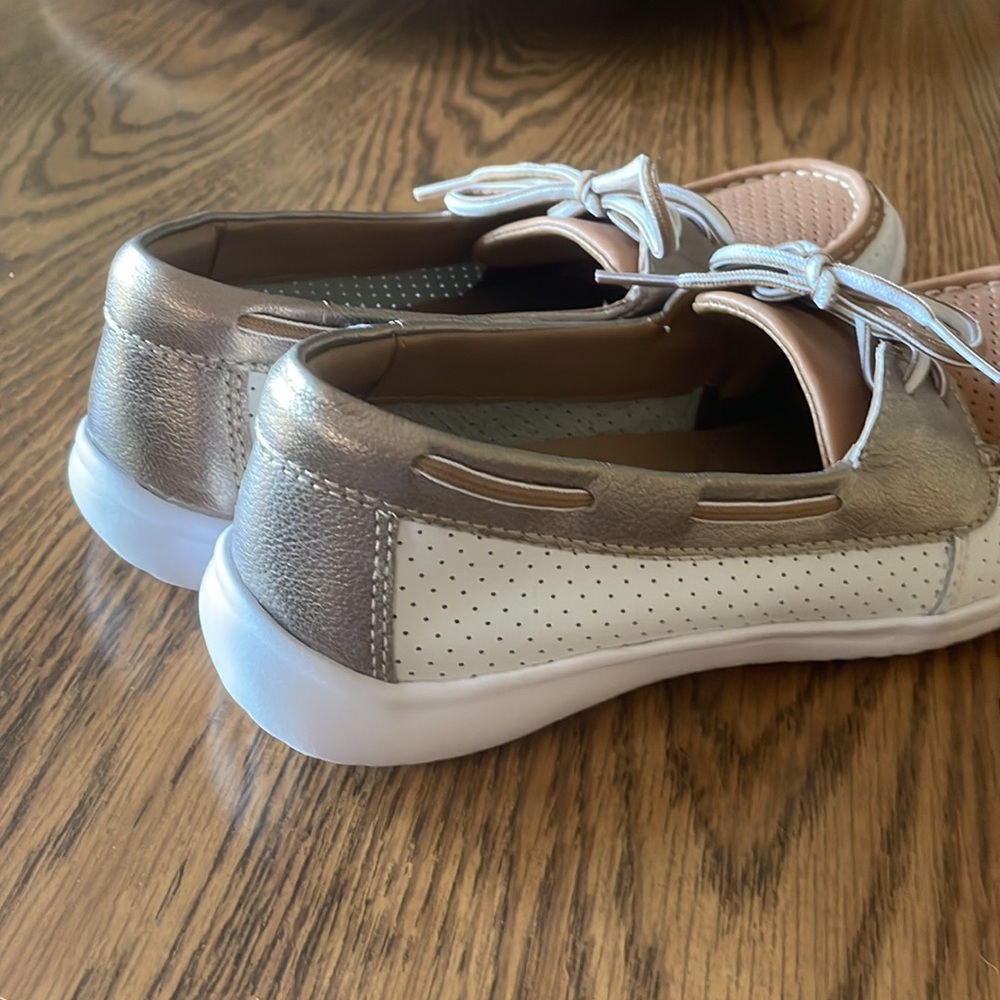 Clarks - Picture 6 of 7
